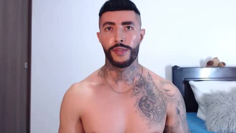 Independent Model online show from February 4, 2025, 5:53 am