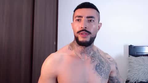 Independent Model online show from March 9, 2025, 9:57 am