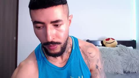 Independent Model online show from March 10, 2025, 12:40 am