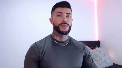 Independent Model online show from October 11, 2025, 2:44 am