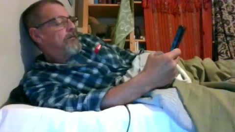 Max online show from April 19, 2026, 9:41 am