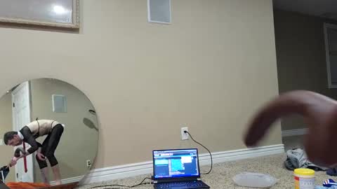 maxjr8008 online show from December 28, 2024, 7:22 am