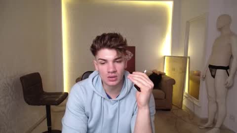 MaxKaiden online show from February 21, 2025, 5:35 am