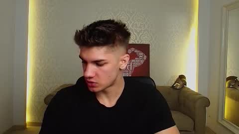 MaxKaiden online show from September 21, 2025, 9:22 am