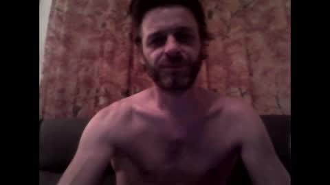 MaxTheWolf online show from June 3, 2026, 1:52 am