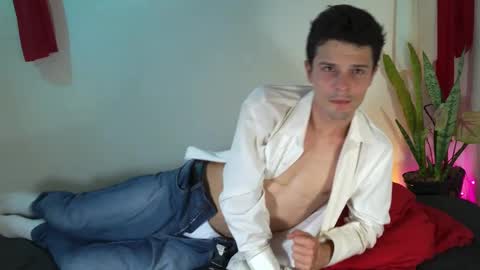 Max online show from February 4, 2025, 4:26 am