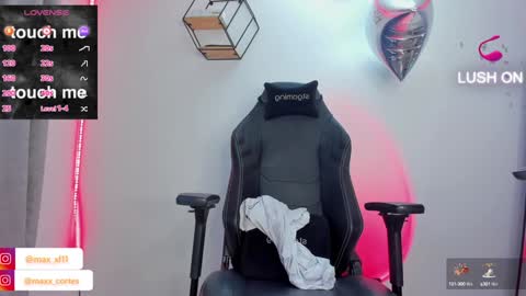 Snapshot of maxx_cortes chatting on December 28, 2024, 8:26 am maxx_cortes online show from December 28, 2024, 8:26 am