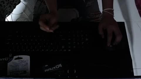 maxx_king01 online show from June 9, 2026, 6:25 am