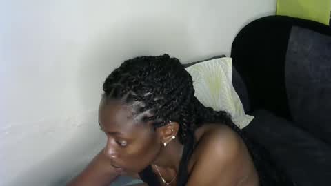 maxxinepetite online show from December 31, 2024, 7:29 pm