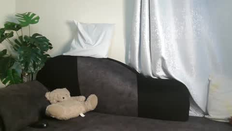 maxxinepetite online show from October 1, 2025, 4:57 pm