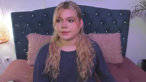 Maxine Minx online show from January 14, 2025, 11:31 am