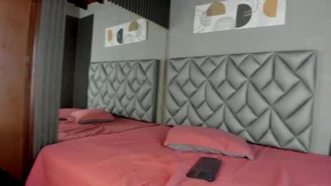 MAY online show from November 19, 2025, 11:43 am