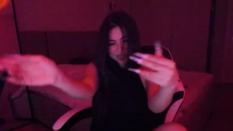 Mia online show from January 10, 2026, 3:30 am