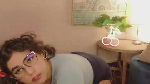 Snapshot of maya_house chatting on April 29, 2026, 5:00 am maya_house online show from April 29, 2026, 5:00 am