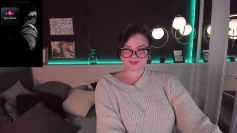Snapshot of maya_muse chatting on February 3, 2025, 5:03 pm Woman online show from February 3, 2025, 5:03 pm