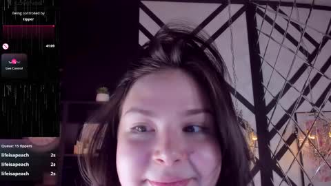 Snapshot of maya_muse chatting on February 10, 2025, 5:19 pm Woman online show from February 10, 2025, 5:19 pm