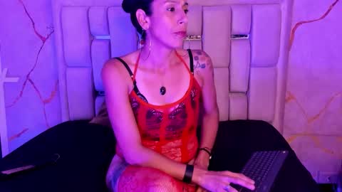 Maya Strom online show from December 18, 2025, 7:42 pm