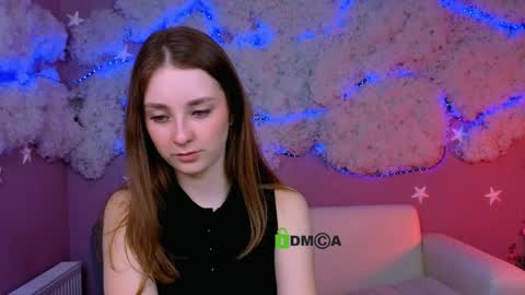 Maya online show from April 13, 2026, 9:09 pm