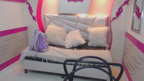 Maya online show from December 20, 2024, 7:33 am