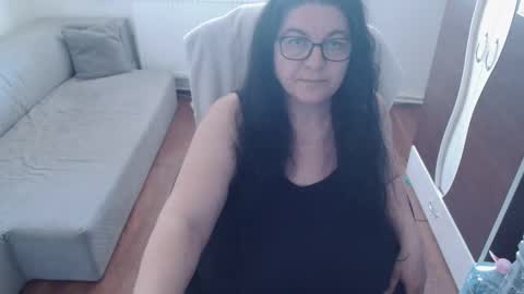 Maya online show from April 1, 2026, 10:38 am