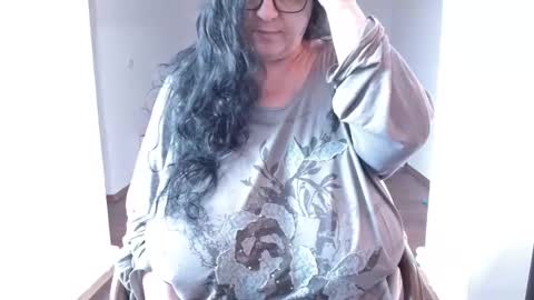 Snapshot of mayabbw50tits chatting on April 21, 2026, 7:03 am Maya online show from April 21, 2026, 7:03 am