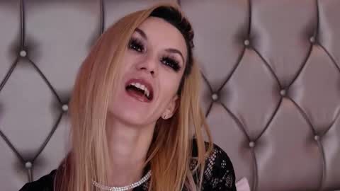 Maya online show from December 4, 2025, 12:14 pm