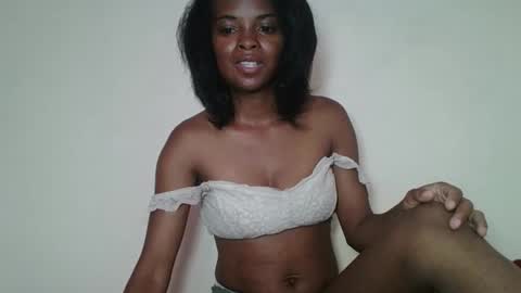 mayalabelle online show from November 29, 2025, 8:28 am