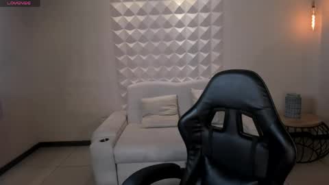 Snapshot of mayamoretti chatting on May 24, 2026, 6:02 pm Maya online show from May 24, 2026, 6:02 pm