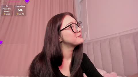 Erina online show from April 8, 2026, 7:30 am