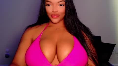 MayBabi online show from May 18, 2026, 12:11 pm