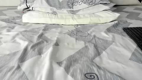 Maybelline69 online show from October 24, 2025, 11:23 pm