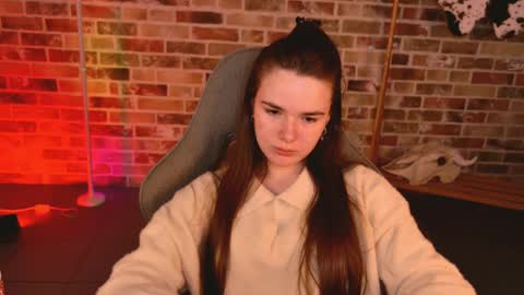 maybloom_ online show from March 28, 2026, 9:09 am