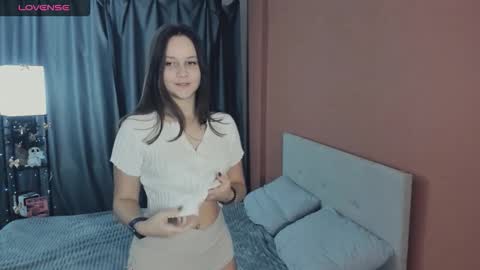 May online show from December 18, 2025, 6:36 pm