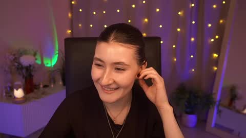 Snapshot of mayshawty chatting on May 23, 2026, 5:45 am May online show from May 23, 2026, 5:45 am