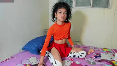 Snapshot of mayskinnyx chatting on February 25, 2026, 4:55 am mayskinnyx online show from February 25, 2026, 4:55 am