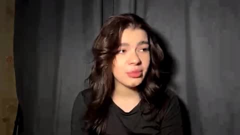 Adel online show from January 7, 2026, 7:16 pm