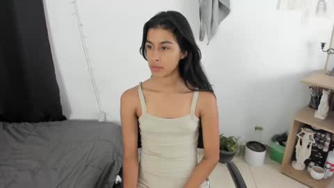 Snapshot of mazikeen_18 chatting on December 18, 2024, 11:45 am mazikeen_18 online show from December 18, 2024, 11:45 am