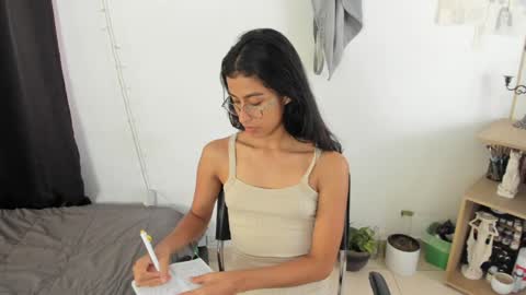 Snapshot of mazikeen_18 chatting on December 18, 2024, 2:49 pm mazikeen_18 online show from December 18, 2024, 2:49 pm