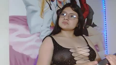 mackenna av online show from March 10, 2025, 2:37 pm