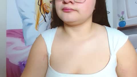 mackenna av online show from November 10, 2025, 12:04 pm