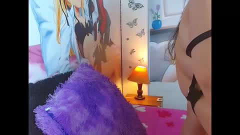 mackenna av online show from November 21, 2025, 12:59 pm