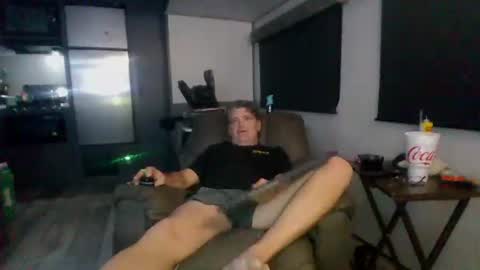 Snapshot of me_him_us_them chatting on November 20, 2025, 6:35 am me_him_us_them online show from November 20, 2025, 6:35 am