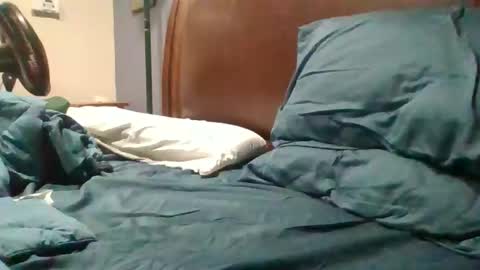 yung n hung online show from October 26, 2025, 1:33 am