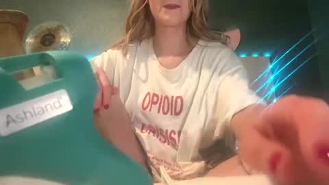 Snapshot of meadowmoon3 chatting on October 28, 2025, 6:28 am meadowmoon3 online show from October 28, 2025, 6:28 am