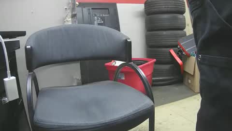 mechanic_voyeur online show from March 19, 2026, 1:37 pm