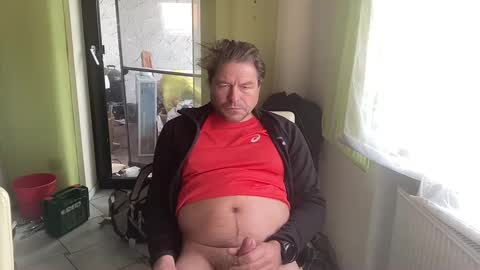 Snapshot of medeinoe chatting on March 10, 2025, 9:53 am medeinoe online show from March 10, 2025, 9:53 am