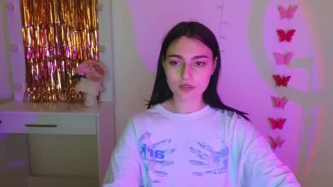 Dina online show from March 9, 2025, 4:22 pm