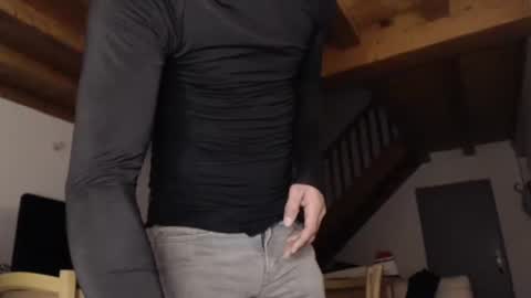 Meditmtc online show from December 16, 2024, 7:43 pm