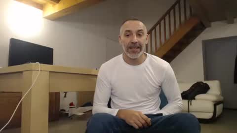 Meditmtc online show from January 29, 2025, 6:28 pm