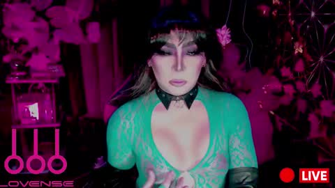 THE QUEEN ALPHA   Queen Medusa Prey online show from February 3, 2026, 1:37 am